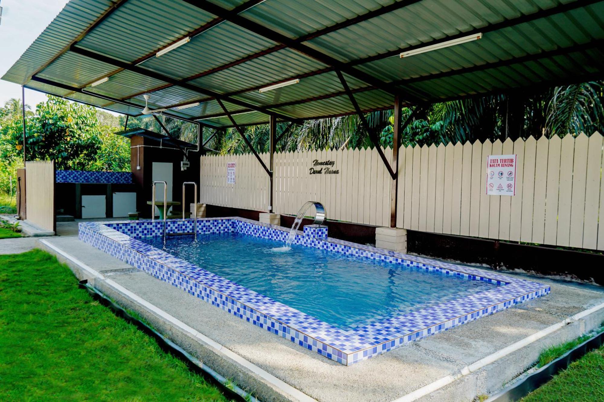 Adorable 3-Bedroom Home With Pool, Wi-Fi And Bbq Rembau Exterior foto